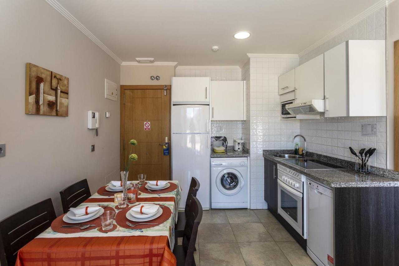 Apartamentos Turisticos Playa De Tapia Tapia De Casariego Exterior photo
